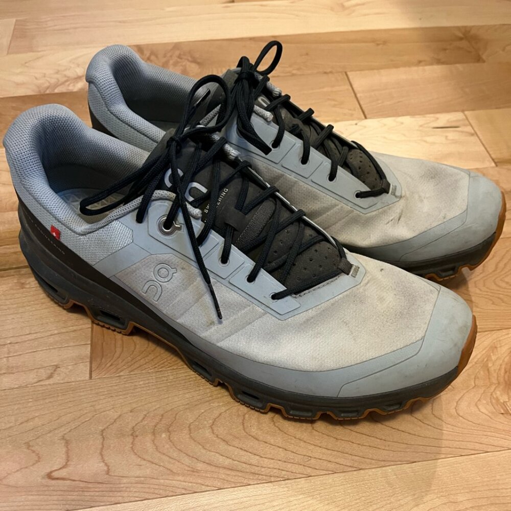 On Cloudventure Trail Running Sneakers Men's 10.5 in Glacier & Thorn color